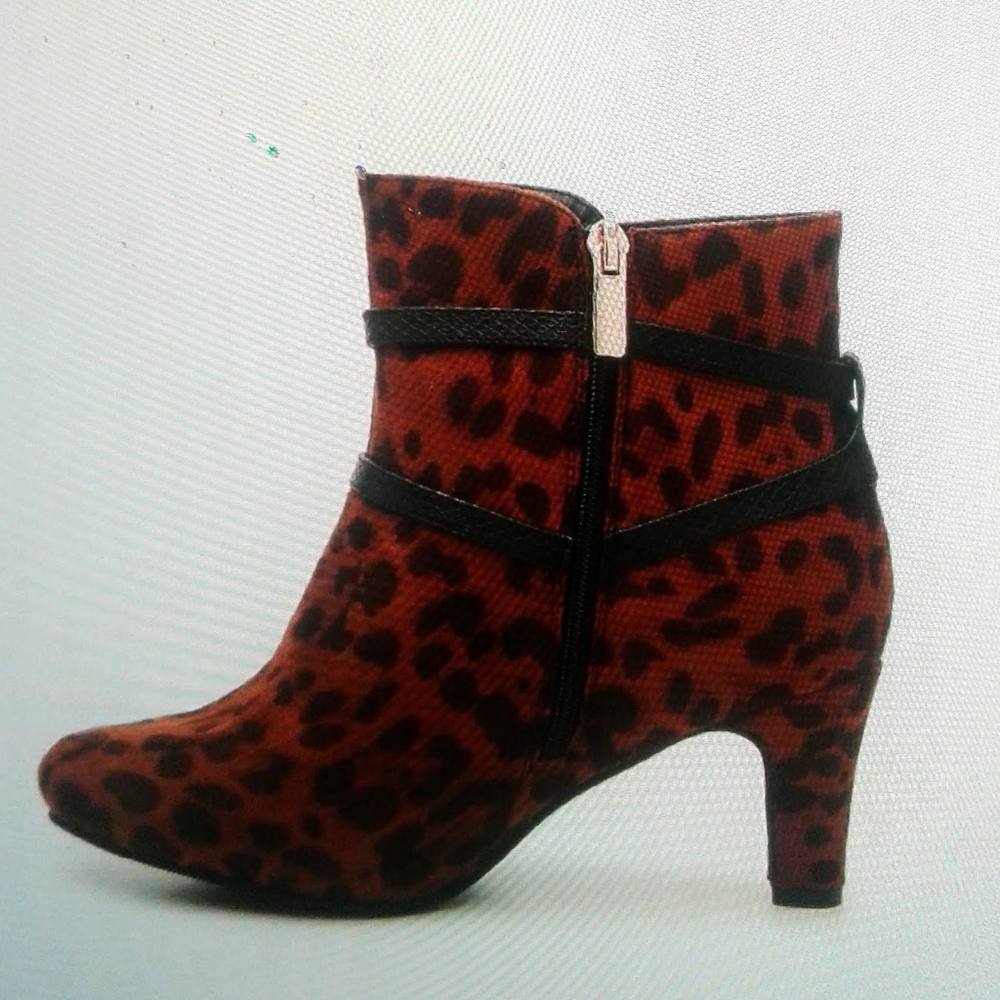 Celebrity Pink Demi Bootie - Picture 2 of 7